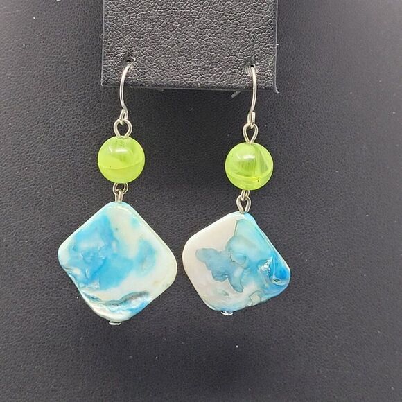 80's Handcrafted Boho Dangle Earrings Green Blue Shell Island Beach Hook Glam - Picture 1 of 6